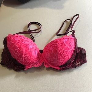 Cute PINK bra!